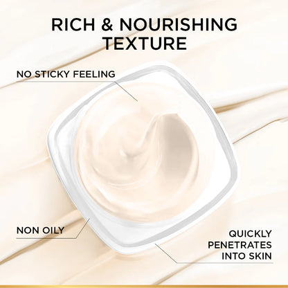 L’Oréal Paris, Revitalift Hydrating and Moisturizing Day Cream, for Wrinkles Reduction and Skin Elasticity Improvement, Formulated with Pro-Retinol, 50ml