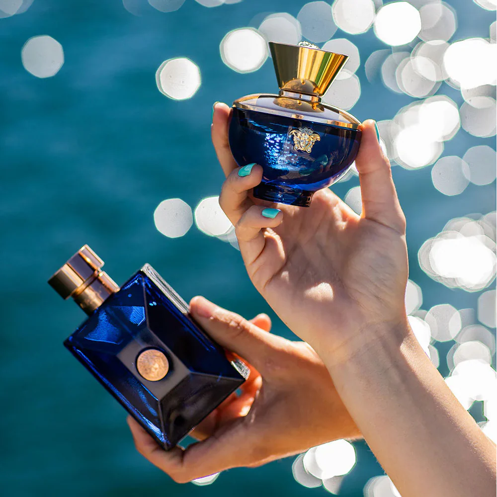Versace - Dylan Blue Homme Eau de Toilette Coffret 100 ml + 10 ml + Trousse (pouch)
